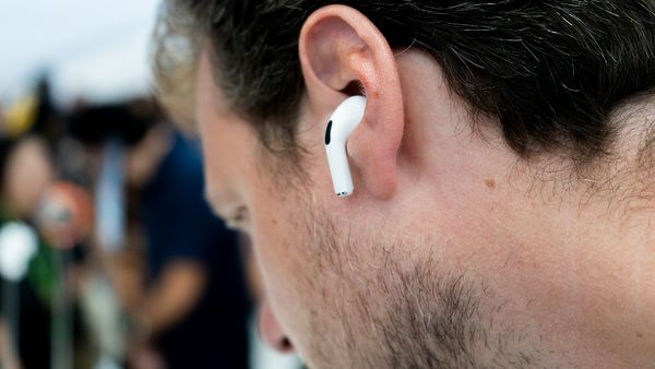 Far Out, Apple AirPods Pro 2 creative zen