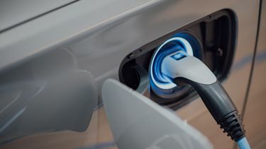 Waarom de opmars van elektrische auto's tegenvalt